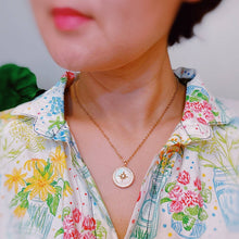 Load image into Gallery viewer, Compass Locket