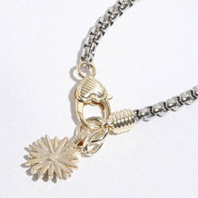 Load image into Gallery viewer, Starburst Toggle Bracelet
