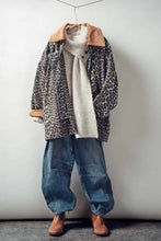 Load image into Gallery viewer, Leopard Print Cord Collar Barn Jacket