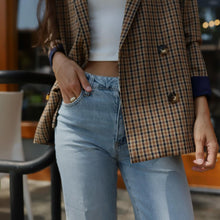Load image into Gallery viewer, Aberdeen Ankle Light Jeans