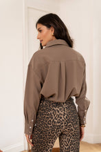 Load image into Gallery viewer, Wide Leg Crop Leopard Jeans