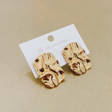 Load image into Gallery viewer, Crinkle Gold Earrings