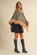 Load image into Gallery viewer, Faux Fur Leopard Poncho