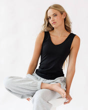 Load image into Gallery viewer, Reversible Neckline Layering Basic