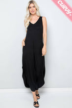 Load image into Gallery viewer, On Repeat -Maxi Dress Curvy
