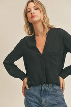 Load image into Gallery viewer, Classic Expedition Blouse