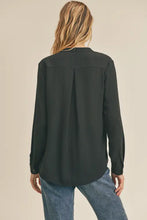Load image into Gallery viewer, Classic Expedition Blouse