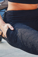 Load image into Gallery viewer, Textured Florette Highwaisted Leggings -Black & Ballet