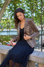 Load image into Gallery viewer, Rich Leopard Velvet Blazer