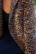 Load image into Gallery viewer, Rich Leopard Velvet Blazer