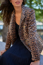 Load image into Gallery viewer, Rich Leopard Velvet Blazer