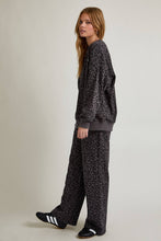 Load image into Gallery viewer, Moody Leopard Lounge Set
