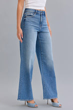 Load image into Gallery viewer, Nori Wide Leg Jeans
