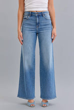 Load image into Gallery viewer, Nori Wide Leg Jeans
