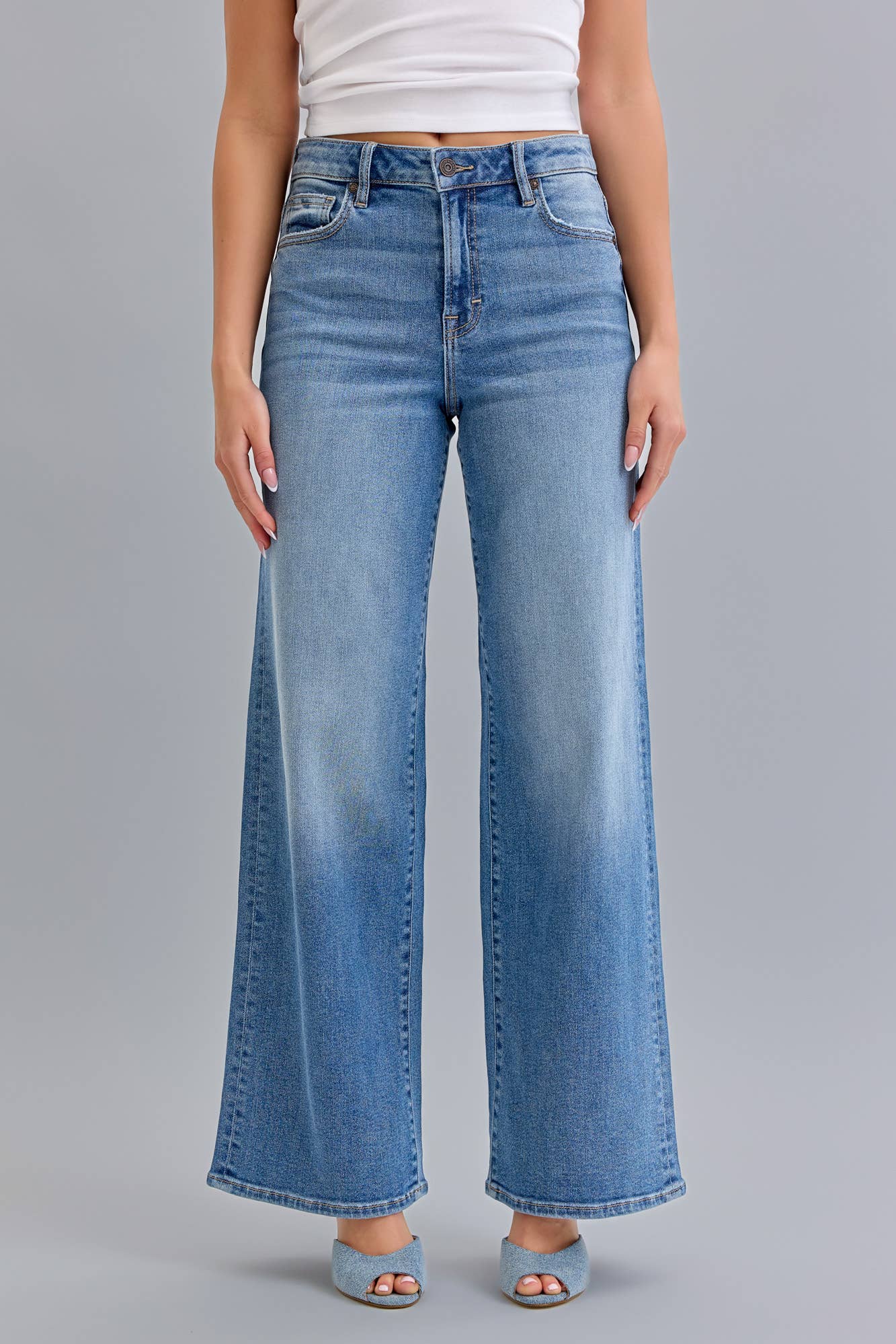 Nori Wide Leg Jeans – EasyStreetBoutique