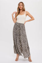 Load image into Gallery viewer, Leopard Maxi Skirt
