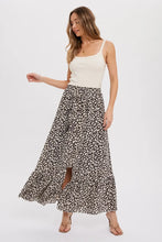 Load image into Gallery viewer, Leopard Maxi Skirt
