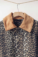 Load image into Gallery viewer, Leopard Print Cord Collar Barn Jacket
