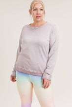 Load image into Gallery viewer, Dusty Pink Washed Essential Pullover -Curvy
