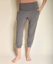 Load image into Gallery viewer, Bamboo Yoga Jogger -Grey
