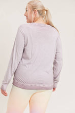 Load image into Gallery viewer, Dusty Pink Washed Essential Pullover -Curvy
