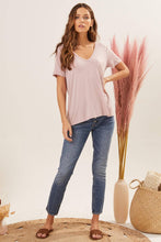 Load image into Gallery viewer, Slouchy Pocketed Fave Tee - 4 Colors
