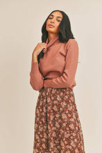 Load image into Gallery viewer, Make You Wonder Mock-neck Fitted Turtleneck
