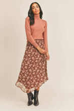 Load image into Gallery viewer, Make You Wonder Mock-neck Fitted Turtleneck
