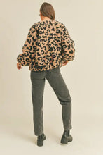 Load image into Gallery viewer, Cozy Leopard Sherpa Jacket
