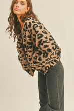 Load image into Gallery viewer, Cozy Leopard Sherpa Jacket
